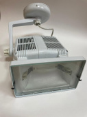 Свет-к накладной 220V HQI-TS R7s 70W бел, с балластом (2000-2 Fix White 70W)  Svetlon